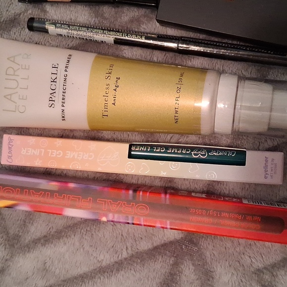 Makeup Lot - Picture 2 of 12